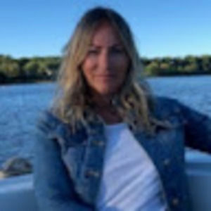 Meet your Posher, Rose